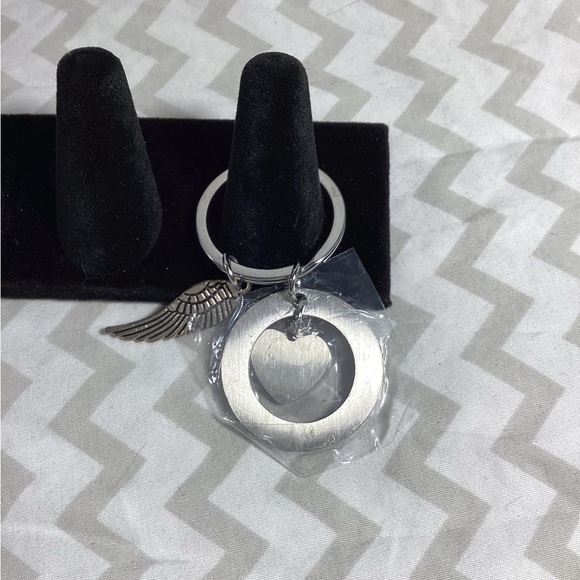 Mom Memorial Keychain - Picture 2 of 3